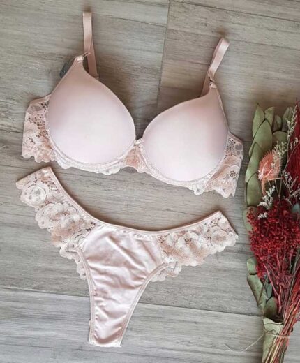 Conjunto Taza Soft con Push y less Clásica Andressa